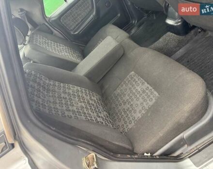 Серый ГАЗ 31105 Волга, объемом двигателя 2.43 л и пробегом 120 тыс. км за 1700 $, фото 15 на Automoto.ua