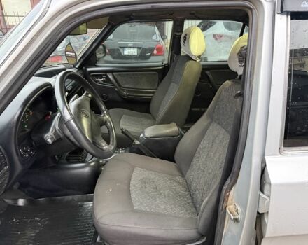 Сірий ГАЗ 31105 Волга, об'ємом двигуна 2.3 л та пробігом 150 тис. км за 1350 $, фото 12 на Automoto.ua