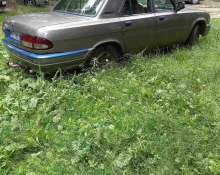 Сірий ГАЗ 31105 Волга, об'ємом двигуна 2.5 л та пробігом 229 тис. км за 2000 $, фото 3 на Automoto.ua