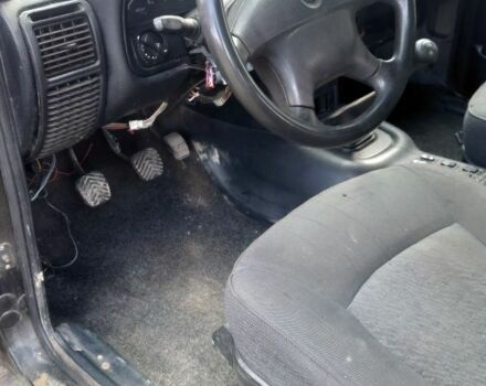 Серый ГАЗ 31105 Волга, объемом двигателя 2.3 л и пробегом 100 тыс. км за 760 $, фото 4 на Automoto.ua