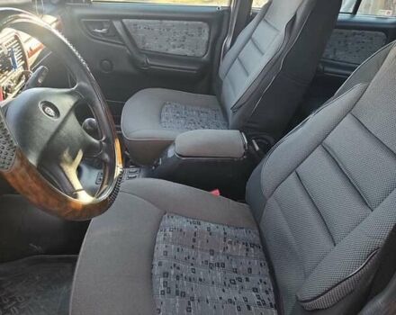 Сірий ГАЗ 31105 Волга, об'ємом двигуна 2.3 л та пробігом 54 тис. км за 2000 $, фото 1 на Automoto.ua