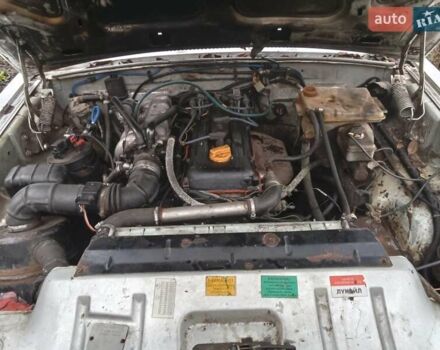 Сірий ГАЗ 31105 Волга, об'ємом двигуна 2.3 л та пробігом 140 тис. км за 1250 $, фото 3 на Automoto.ua