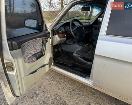 Серый ГАЗ 31105 Волга, объемом двигателя 2.43 л и пробегом 145 тыс. км за 6000 $, фото 6 на Automoto.ua