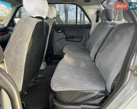 Серый ГАЗ 31105 Волга, объемом двигателя 2.43 л и пробегом 145 тыс. км за 6000 $, фото 8 на Automoto.ua