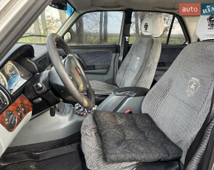 Серый ГАЗ 31105 Волга, объемом двигателя 2.43 л и пробегом 145 тыс. км за 6000 $, фото 9 на Automoto.ua