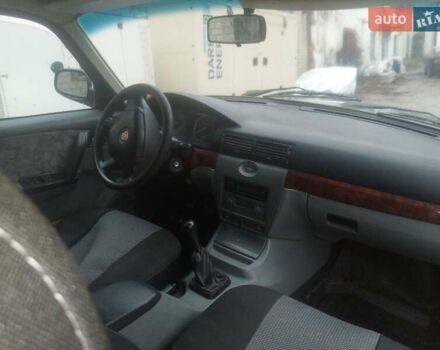 Серый ГАЗ 31105 Волга, объемом двигателя 2.43 л и пробегом 80 тыс. км за 3500 $, фото 1 на Automoto.ua