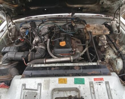 Сірий ГАЗ 31105 Волга, об'ємом двигуна 2.3 л та пробігом 140 тис. км за 1250 $, фото 4 на Automoto.ua