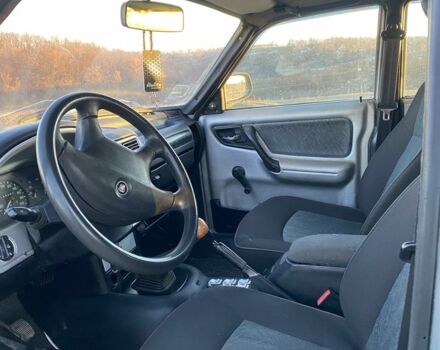 Серый ГАЗ 31105 Волга, объемом двигателя 2.4 л и пробегом 63 тыс. км за 650 $, фото 5 на Automoto.ua