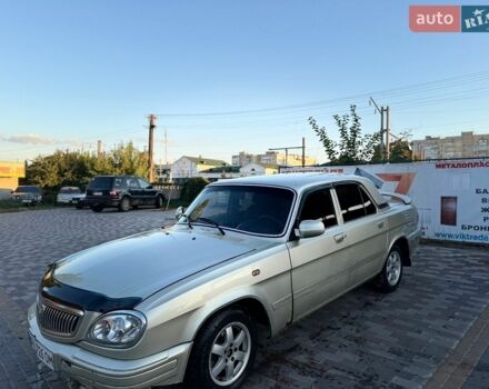 Серый ГАЗ 31105 Волга, объемом двигателя 2.46 л и пробегом 280 тыс. км за 800 $, фото 1 на Automoto.ua