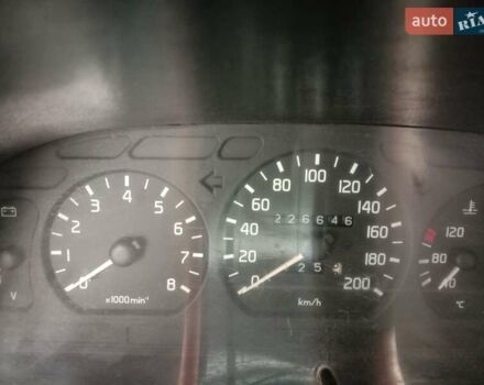 Синий ГАЗ 31105 Волга, объемом двигателя 2.29 л и пробегом 227 тыс. км за 2200 $, фото 5 на Automoto.ua