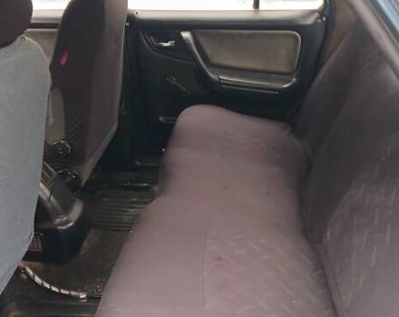 Синій ГАЗ 31105 Волга, об'ємом двигуна 2.29 л та пробігом 260 тис. км за 1100 $, фото 2 на Automoto.ua