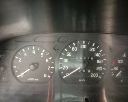 Синий ГАЗ 31105 Волга, объемом двигателя 2.3 л и пробегом 227 тыс. км за 2200 $, фото 4 на Automoto.ua