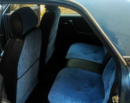 Синій ГАЗ 31105 Волга, об'ємом двигуна 2.3 л та пробігом 100 тис. км за 2000 $, фото 1 на Automoto.ua