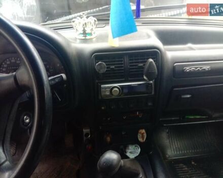 Синий ГАЗ 31105 Волга, объемом двигателя 2.29 л и пробегом 227 тыс. км за 2200 $, фото 3 на Automoto.ua