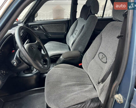 Синій ГАЗ 31105 Волга, об'ємом двигуна 2.29 л та пробігом 140 тис. км за 1670 $, фото 30 на Automoto.ua