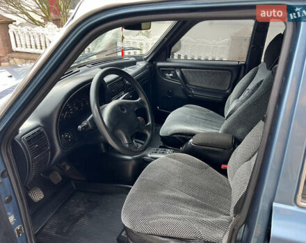 Синій ГАЗ 31105 Волга, об'ємом двигуна 2.29 л та пробігом 140 тис. км за 1670 $, фото 23 на Automoto.ua