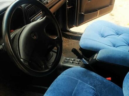 Синій ГАЗ 31105 Волга, об'ємом двигуна 2.3 л та пробігом 100 тис. км за 2000 $, фото 1 на Automoto.ua