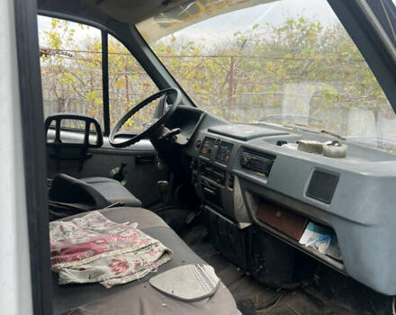 ГАЗ 3221 Газель 2002 у Лозовой на Automoto.ua Білий ГАЗ 3221 Газель, об'ємом двигуна 0 л та пробігом 100 тис. км за 1300 $, фото 6 на Automoto.ua