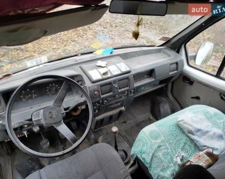ГАЗ 3221 Газель 2002 у Вінниці на Automoto.ua Білий ГАЗ 3221 Газель, об'ємом двигуна 2.5 л та пробігом 104 тис. км за 600 $, фото 17 на Automoto.ua