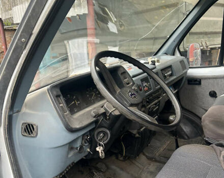 ГАЗ 3221 Газель 2002 у Лозовой на Automoto.ua Білий ГАЗ 3221 Газель, об'ємом двигуна 0 л та пробігом 100 тис. км за 1300 $, фото 3 на Automoto.ua