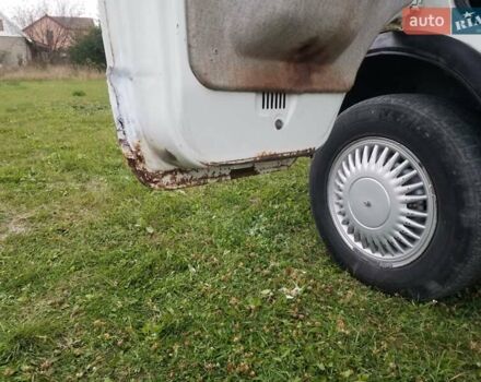 ГАЗ 3221 Газель 1999 в Черновцах на Automoto.ua Белый ГАЗ 3221 Газель, объемом двигателя 2.4 л и пробегом 207 тыс. км за 1800 $, фото 19 на Automoto.ua