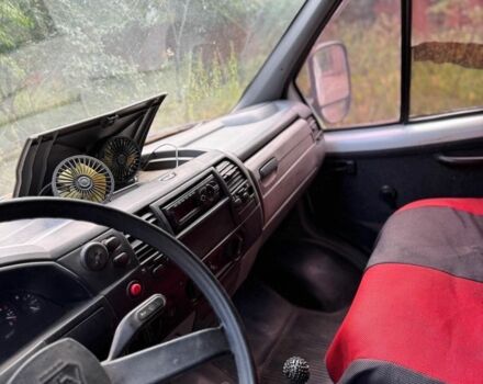 Белый ГАЗ 3221 Газель, объемом двигателя 2.5 л и пробегом 280 тыс. км за 1571 $, фото 3 на Automoto.ua