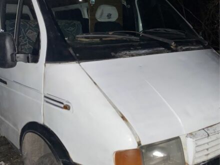 ГАЗ 3221 Газель 2001 у Александрие на Automoto.ua Білий ГАЗ 3221 Газель, об'ємом двигуна 0 л та пробігом 200 тис. км за 1206 $, фото 1 на Automoto.ua