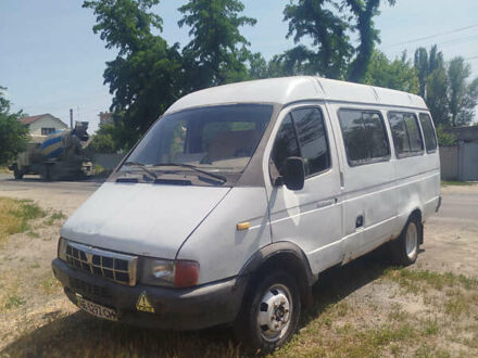 ГАЗ 3221 Газель 2001 в Днепре (Днепропетровске) на Automoto.ua Белый ГАЗ 3221 Газель, объемом двигателя 2.45 л и пробегом 200 тыс. км за 900 $, фото 1 на Automoto.ua