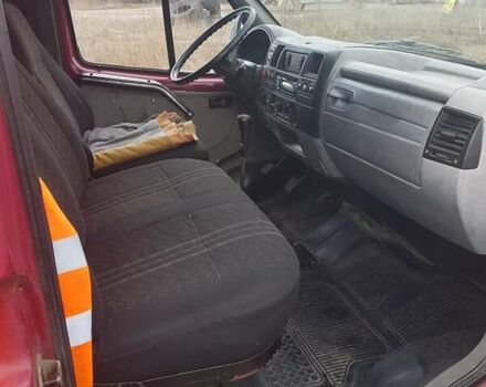 Красный ГАЗ 3221 Газель, объемом двигателя 2.3 л и пробегом 75 тыс. км за 2350 $, фото 4 на Automoto.ua