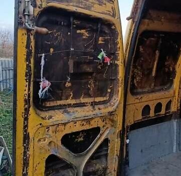 Жовтий ГАЗ 3221 Газель, об'ємом двигуна 2.4 л та пробігом 250 тис. км за 1150 $, фото 7 на Automoto.ua