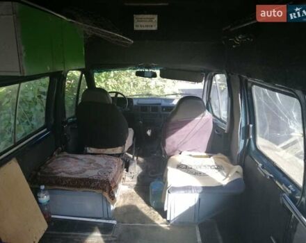 ГАЗ 3221 Газель 1998 у Києві на Automoto.ua Зелений ГАЗ 3221 Газель, об'ємом двигуна 2.5 л та пробігом 60 тис. км за 1808 $, фото 4 на Automoto.ua