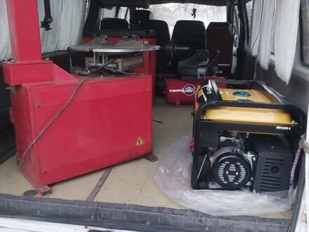 ГАЗ 32213 Газель 2002 в Ужгороде на Automoto.ua Белый ГАЗ 32213 Газель, объемом двигателя 2.4 л и пробегом 100 тыс. км за 2600 $, фото 1 на Automoto.ua