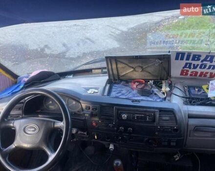 ГАЗ 32213 Газель, объемом двигателя 2.5 л и пробегом 500 тыс. км за 6000 $, фото 2 на Automoto.ua