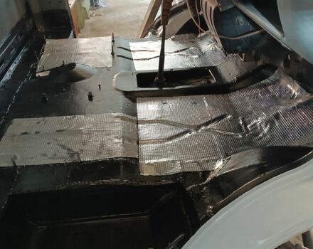 Белый ГАЗ 3302 ГАЗель, объемом двигателя 2.4 л и пробегом 145 тыс. км за 3800 $, фото 1 на Automoto.ua