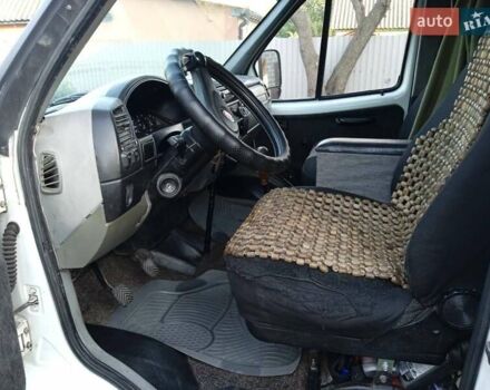 Белый ГАЗ 3302 ГАЗель, объемом двигателя 2.5 л и пробегом 320 тыс. км за 4100 $, фото 3 на Automoto.ua