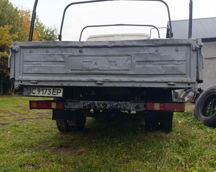 Белый ГАЗ 3302 ГАЗель, объемом двигателя 2.3 л и пробегом 739 тыс. км за 1000 $, фото 6 на Automoto.ua