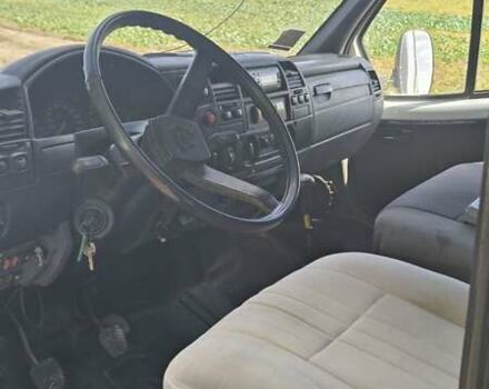 Белый ГАЗ 3302 ГАЗель, объемом двигателя 2.89 л и пробегом 350 тыс. км за 2800 $, фото 2 на Automoto.ua