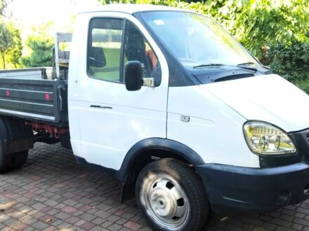 ГАЗ 3302 ГАЗель 2003 в Кривом Роге на Automoto.ua Белый ГАЗ 3302 ГАЗель, объемом двигателя 2 л и пробегом 40 тыс. км за 2827 $, фото 1 на Automoto.ua