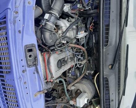 Фіолетовий ГАЗ 3302 ГАЗель, об'ємом двигуна 2.5 л та пробігом 200 тис. км за 3200 $, фото 6 на Automoto.ua