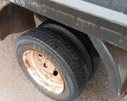 Червоний ГАЗ 3302 ГАЗель, об'ємом двигуна 2.5 л та пробігом 400 тис. км за 2383 $, фото 4 на Automoto.ua