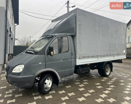 ГАЗ 3302 ГАЗель 2005 у Чернівцях на Automoto.ua Сірий ГАЗ 3302 ГАЗель, об'ємом двигуна 2.3 л та пробігом 385 тис. км за 6200 $, фото 1 на Automoto.ua