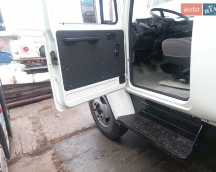 ГАЗ 3307 2004 в Чернигове на Automoto.ua ГАЗ 3307, объемом двигателя 0 л и пробегом 42 тыс. км за 13900 $, фото 12 на Automoto.ua