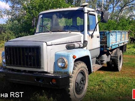 ГАЗ 3307 1992 в Доброполье на Automoto.ua Серый ГАЗ 3307, объемом двигателя 4.7 л и пробегом 0 тыс. км за 2400 $, фото 1 на Automoto.ua