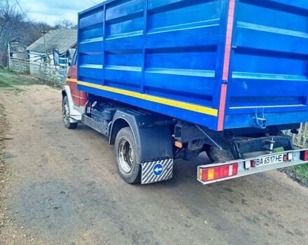 Красный ГАЗ 33104, объемом двигателя 4.8 л и пробегом 200 тыс. км за 9000 $, фото 1 на Automoto.ua