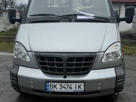 Серый ГАЗ 33104, объемом двигателя 4.75 л и пробегом 245 тыс. км за 7500 $, фото 1 на Automoto.ua