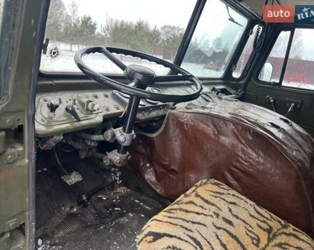 Зеленый ГАЗ 66, объемом двигателя 4.25 л и пробегом 4 тыс. км за 15000 $, фото 6 на Automoto.ua