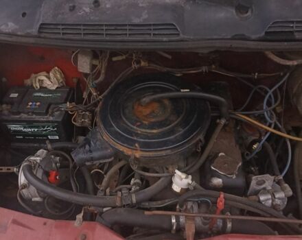 Красный ГАЗ Другая, объемом двигателя 2.4 л и пробегом 200 тыс. км за 1000 $, фото 3 на Automoto.ua