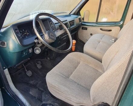 Зеленый ГАЗ Другая, объемом двигателя 2.4 л и пробегом 18 тыс. км за 1400 $, фото 3 на Automoto.ua