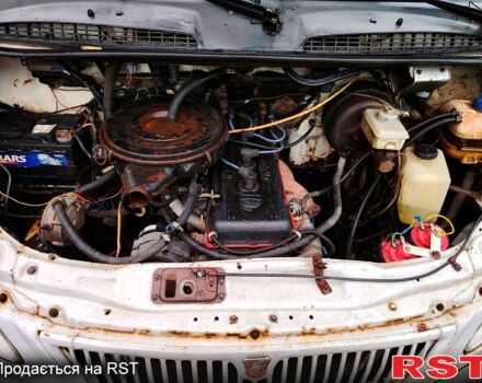 Белый ГАЗ Газель, объемом двигателя 2.4 л и пробегом 355 тыс. км за 2500 $, фото 12 на Automoto.ua