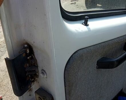 Белый ГАЗ Газель, объемом двигателя 2.4 л и пробегом 246 тыс. км за 3800 $, фото 5 на Automoto.ua